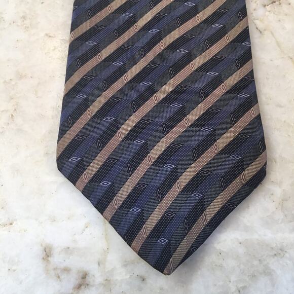 DKNY SILK TIE, - Picture 1 of 8